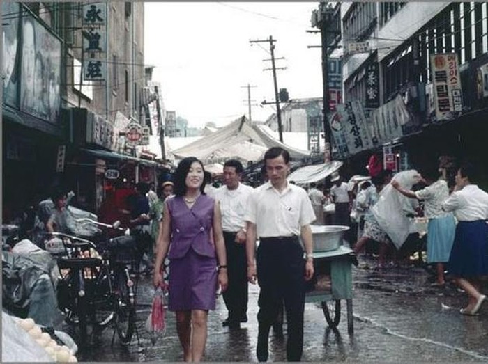 Transformasi_Korea_Selatan_Dari_Kemiskinan_ke_Kekayaan_Chaebol