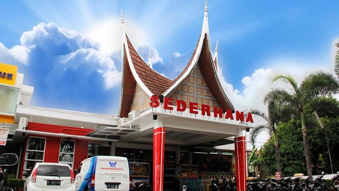 Bangkrut Jual Rokok, Sukses Bangun Bisnis Nasi Padang Raksasa