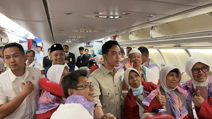 Gibran Tinjau Layanan Haji Fast Track Makkah: Lepas Jemaah Surakarta
