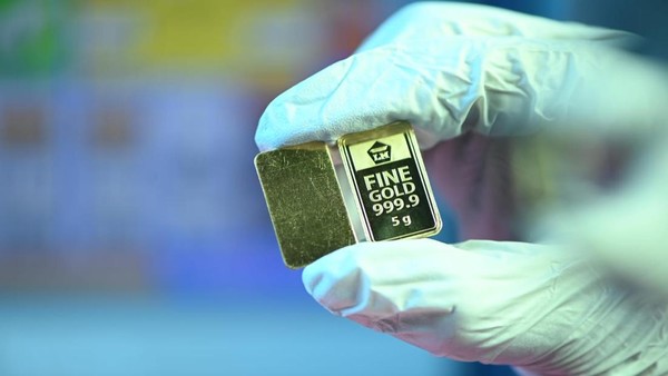 Harga Emas Turun Drastis? Jual Sekarang Sebelum Rugi Lebih Banyak