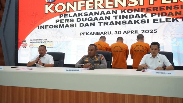 Skandal KTP Palsu Riau: Digunakan untuk Aksi Kriminal? Skandal KTP Palsu Riau: Digunakan untuk Aksi Kriminal?