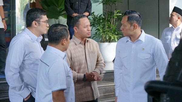 Walikota Pekanbaru Temui AHY, Proyek Megaproyek Dibahas di Jakarta Walikota Pekanbaru Temui AHY, Proyek Megaproyek Dibahas di Jakarta